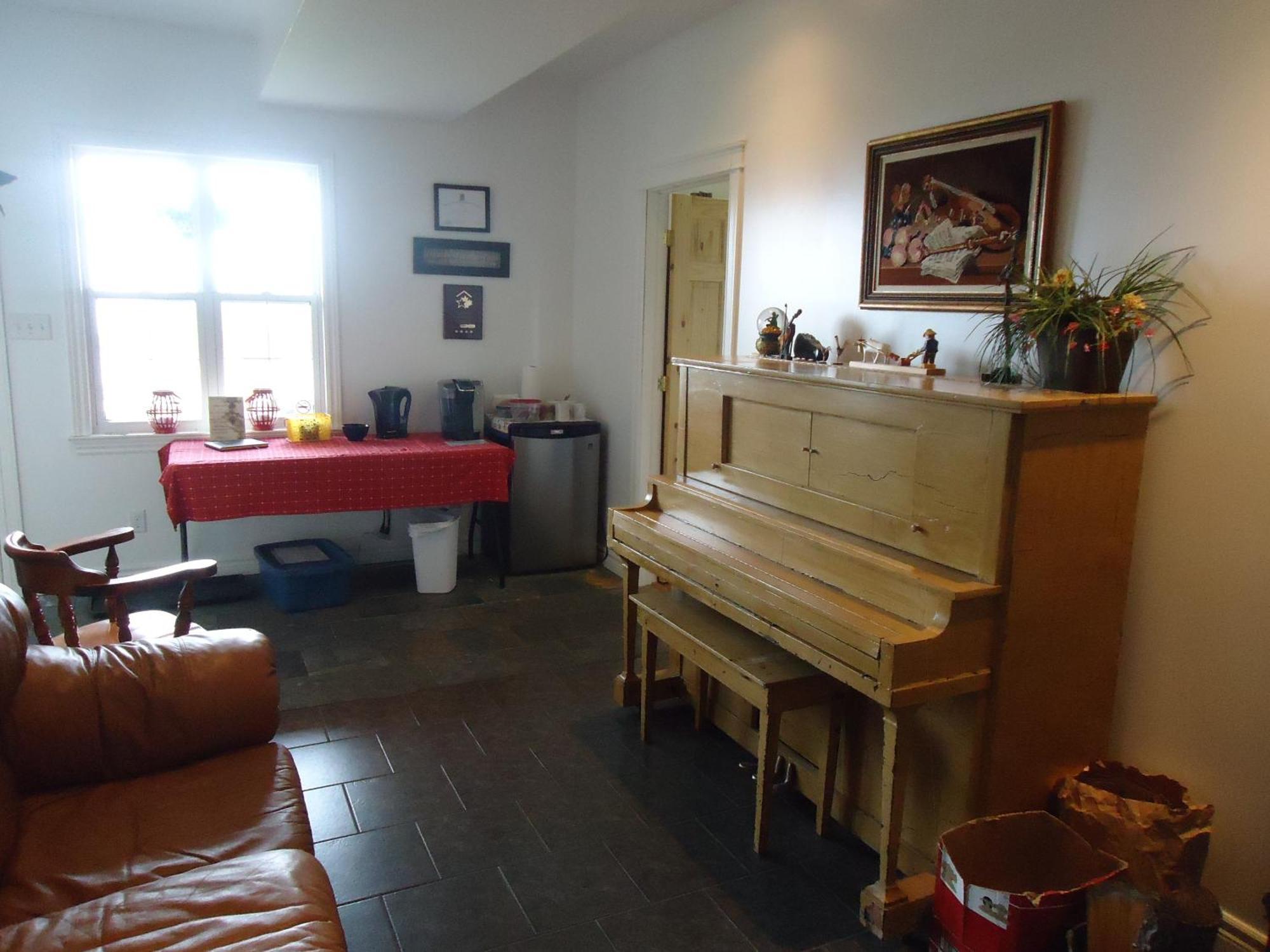 The Fiddle And The Sea Bed And Breakfast Port Hood Екстериор снимка